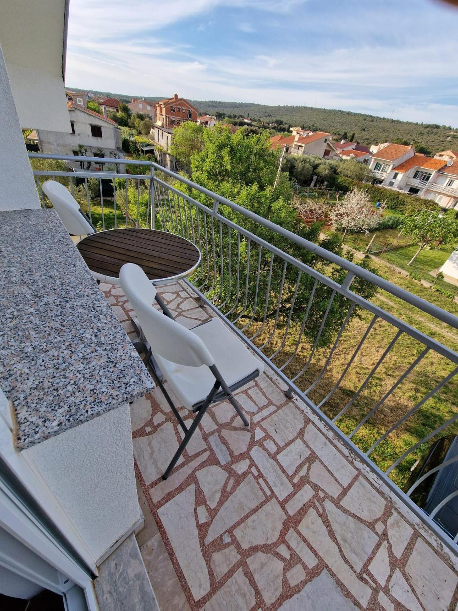 Apartmani Zinda ซูโกชัน ภายนอก รูปภาพ